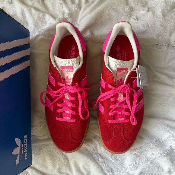 2024 ADIDAS GAZELLE BOLD COLLEGIATE RED LUCID PINK WOMENS - Picture 2 of 14